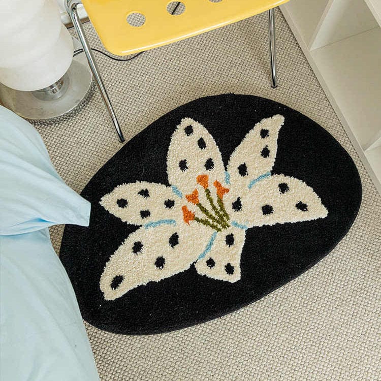 Flower decorative accent rug