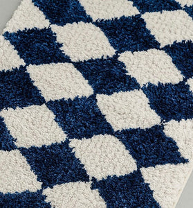 Blue White Checkered Bath Mat 2