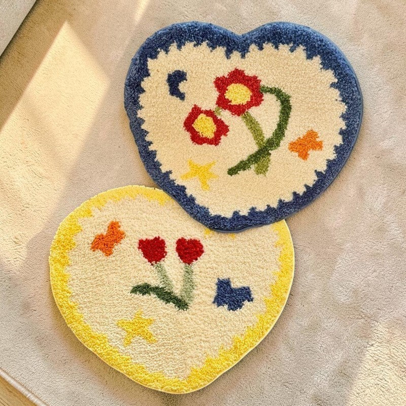 Heart-shaped rug with floral design