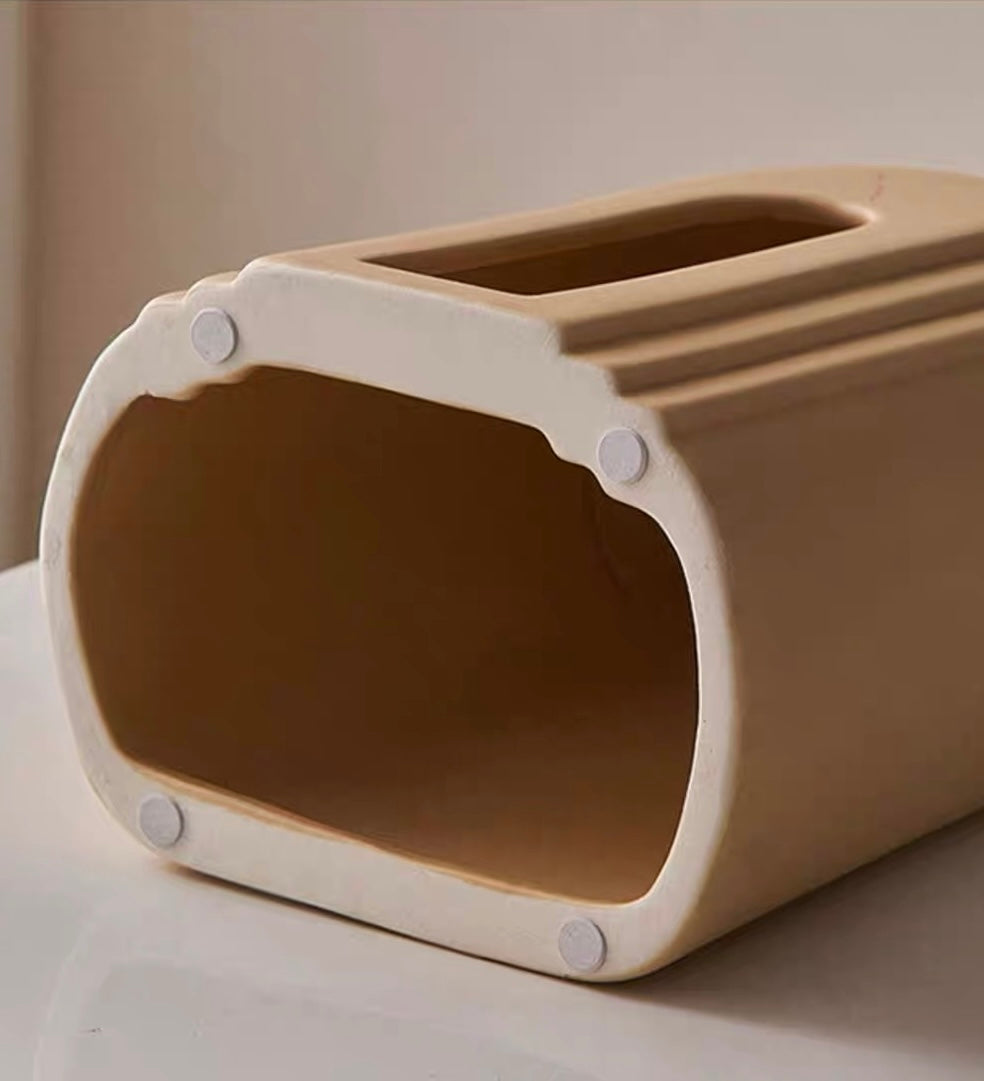 Ceramic Arch Tissue Holder