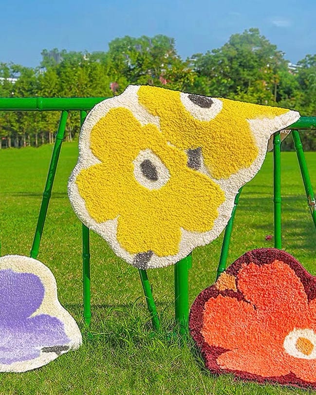 Funky Flower Shaped Rug