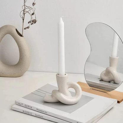 Minimal Wavy Candlestick Holder