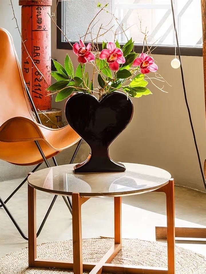 Black Heart Flower Vase