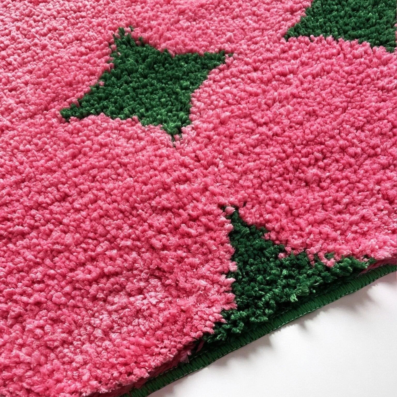 Pink and green retro circles tufted bath mat rug