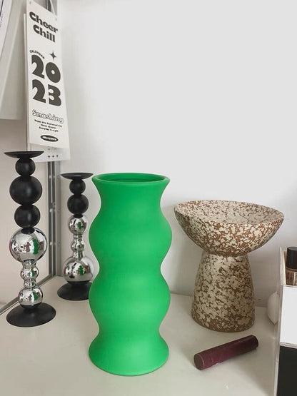 Curvy Vase