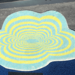 cloud shaped groovy pattern rug