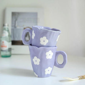 Pastel purple daisy mug