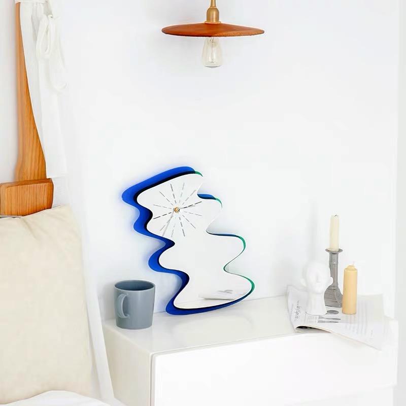 Decorative Wavy Wall Clock